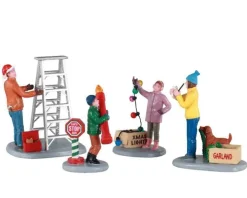 12030 - Getting Ready To Decorate, Set Of 4 - Lemax Figurines