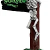 44743 - Spooky Town This Way - Lemax Spooky Town Halloween Village Accessories