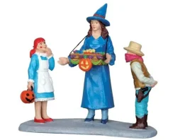 52310 - Sweet Treats - Lemax Spooky Town Figurines